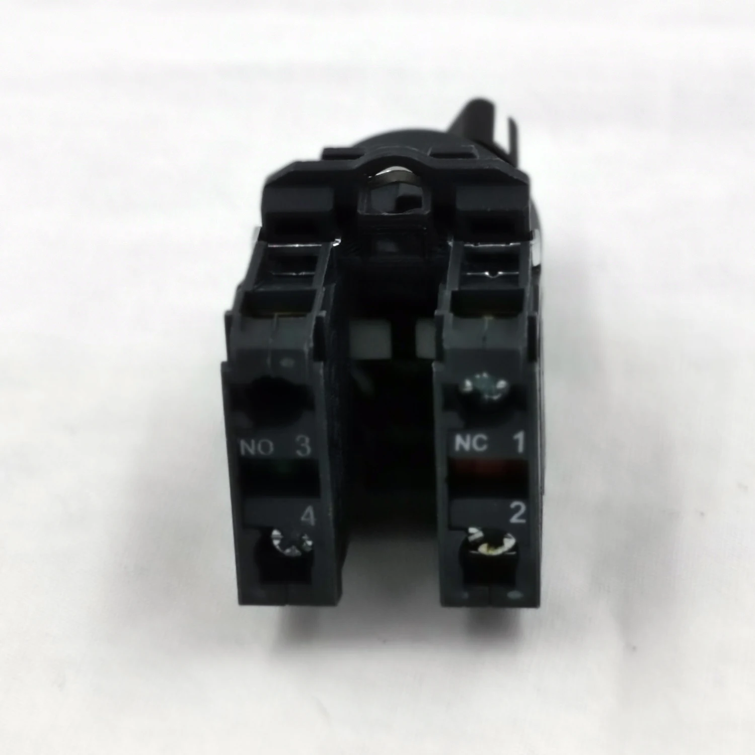 22mm selector switch 2 position with latching XB5 AD25 with 1NO1NC selector push button switch