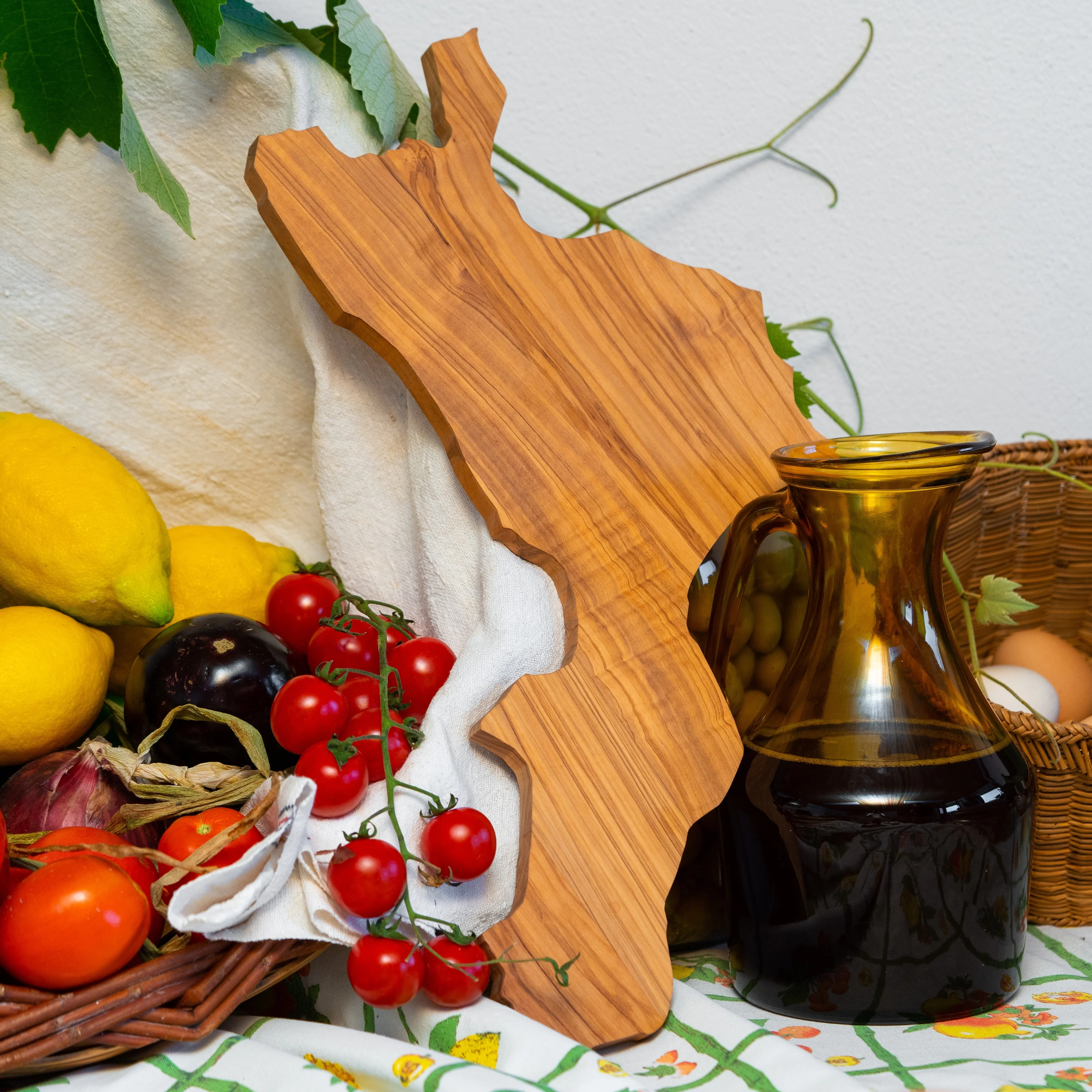 Made in Italy Tomato paste Red Color and Drum Packaging (1 KG) handcrafted premium quality ancient recipe