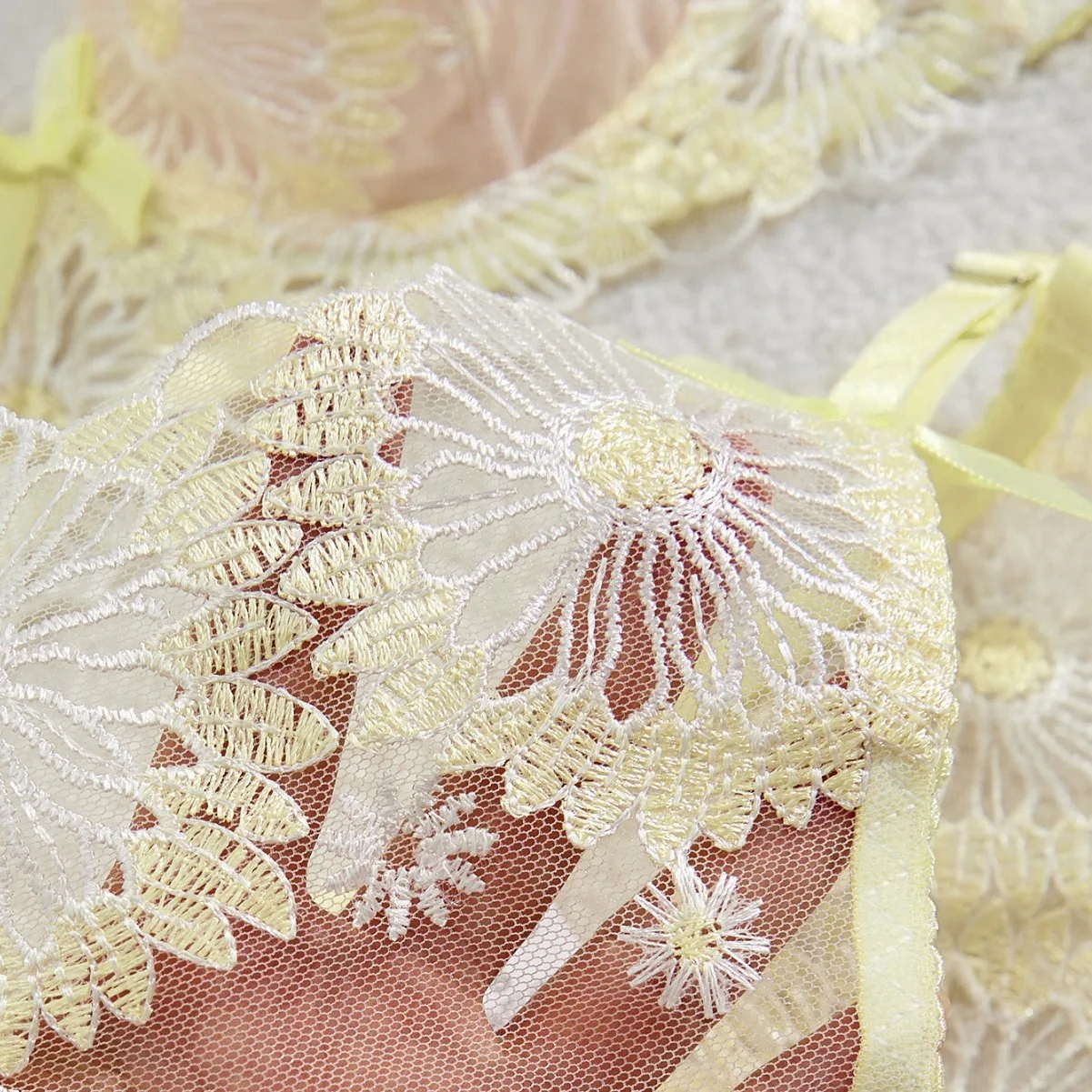 YILIMI High Quality Light Yellow Sexy Lingerie Two Piece Set Floral Embroidery Underwear For Women Sweet Cute Sexy Lingerie Set