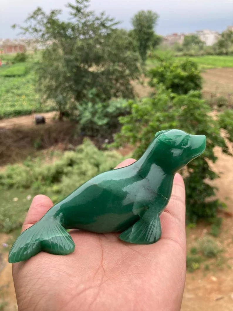 Wholesale Handmade Green Jade Animal Seal Carving Cute Natural Crystal Gemstone Animal Carving Semi-Precious Stone Crafts