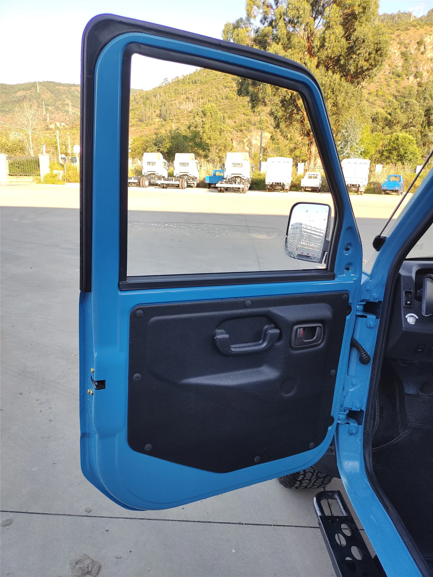 Factory cheap electric truck pickup  Direct Supply  cargo cars Hot Selling 2023 Version 4 Seat trucks electric UTV 4x4