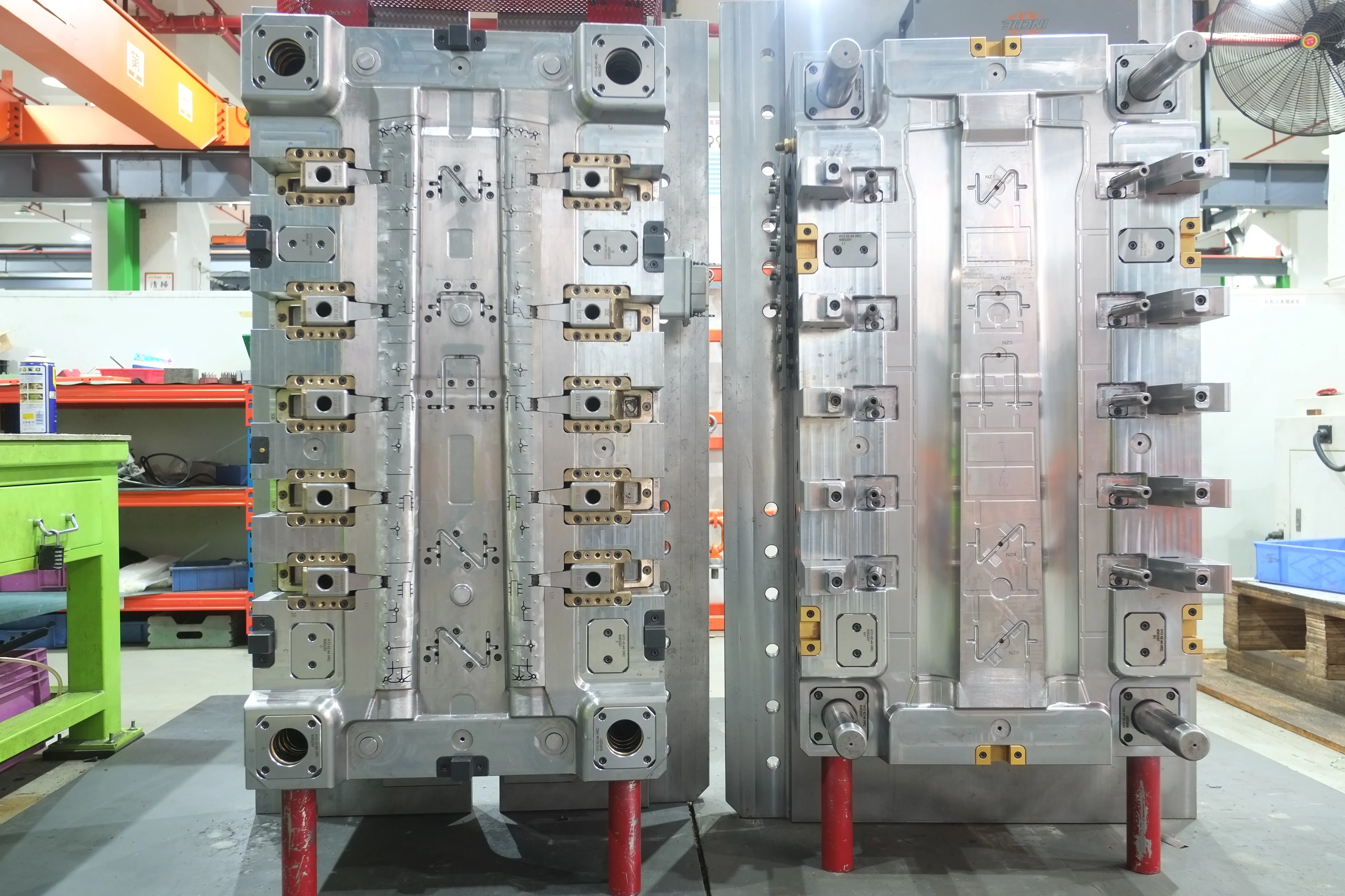 One-step injection mold factory plastic automatic vertical injection molding for mini injection molding machines