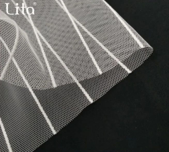 Качественная нейлоновая сетчатая ткань в полоску, основовязаная сетчатая ткань