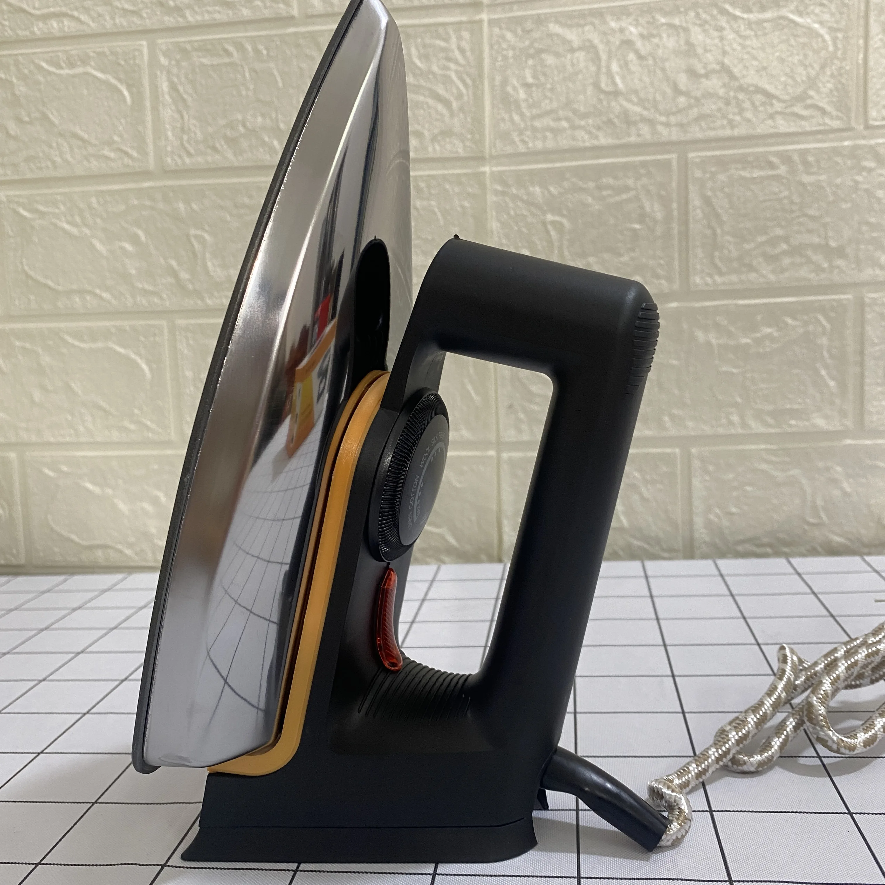 2024 NEW Household Automatic Pressing MIni Iron Electric Dry Iron Portable Electric Iron for Home