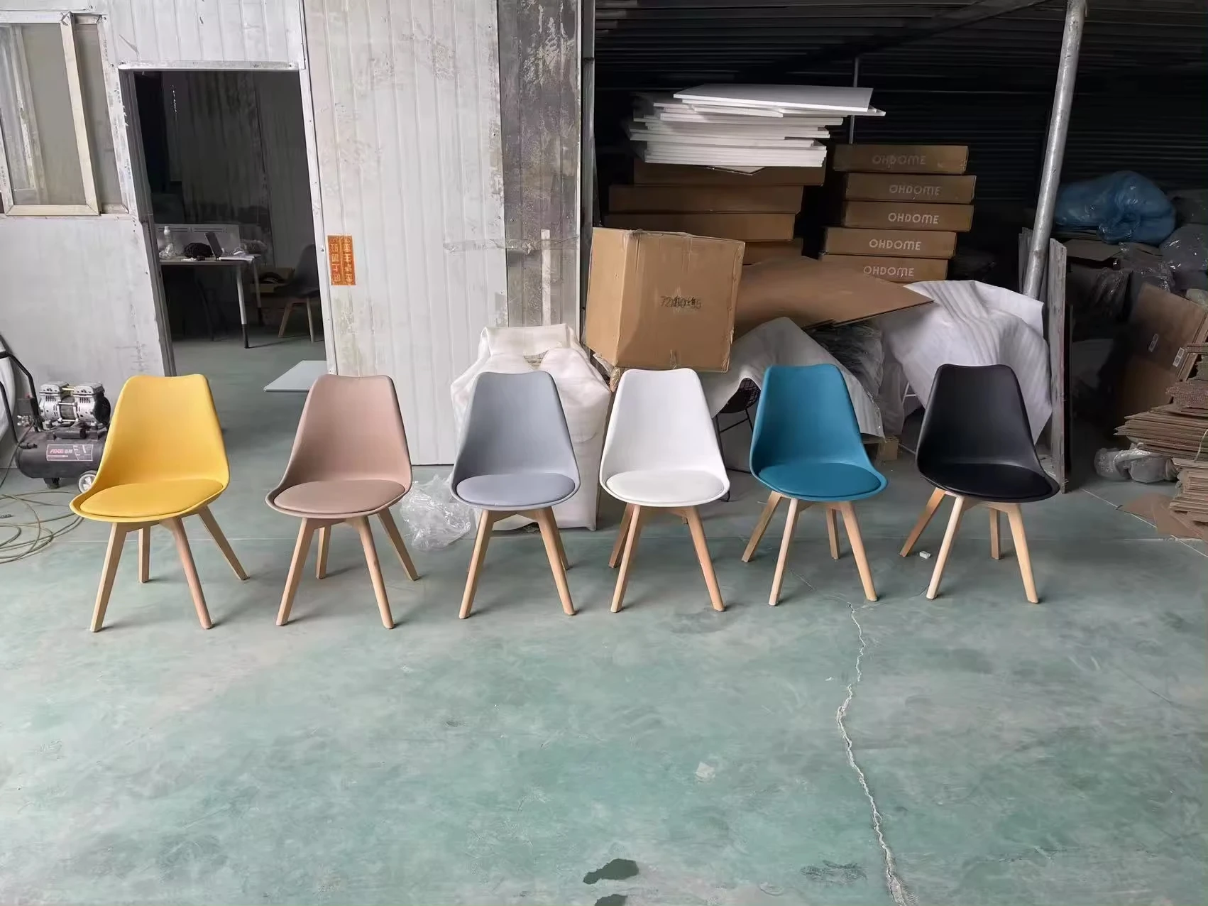 Classic Design PP Plastic Pu Cushion Leisure Cafe Dining Chairs Restaurant Kitchen Chair for Living Room