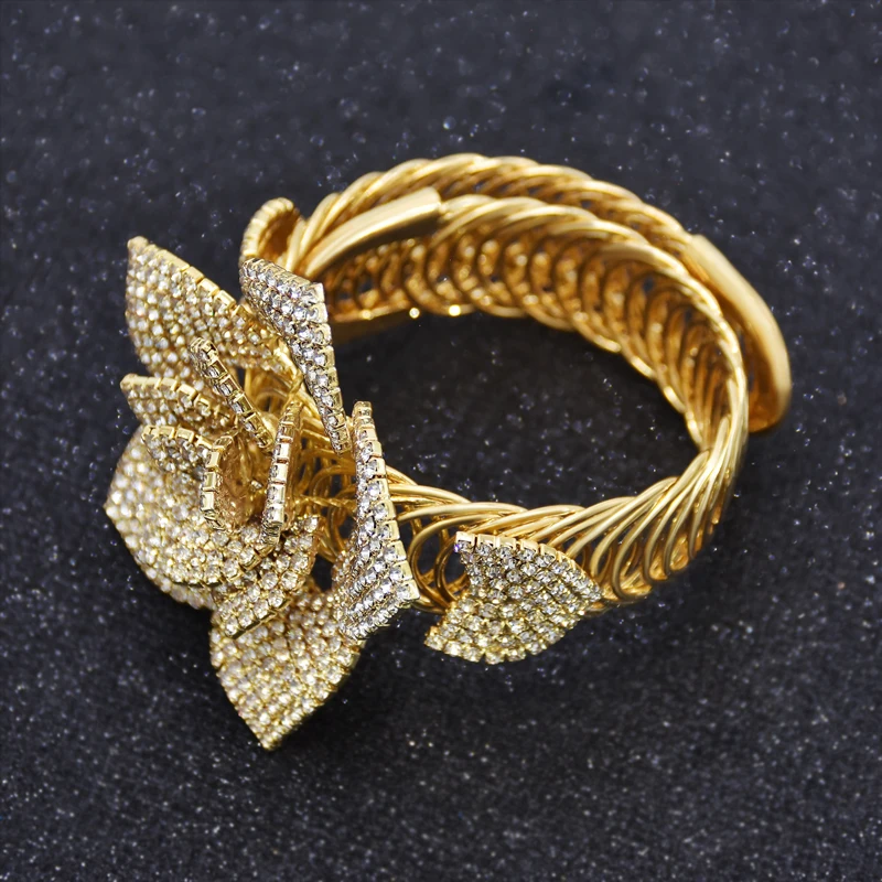 
Crystal flower heart charm bracelet fashion popular rose gold rhinestone bracelet 