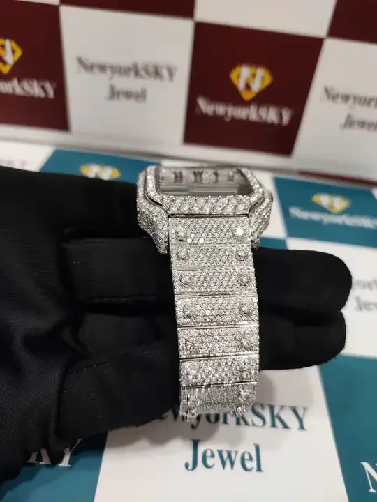 Luxury Fashion Handmade VVS Clarity Moissanite Diamond Watch Fully Iced Out Wrist Watch at Cheap Price