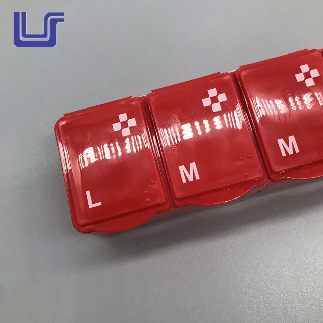 Симпатичная пластиковая коробка для таблеток с 7