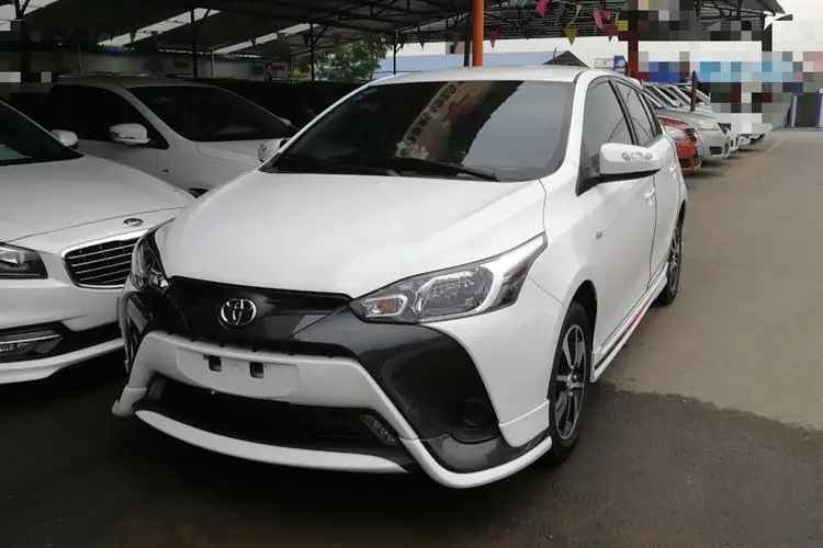  Подержанные автомобили для Toyota Yaris подержанные toyota yaris