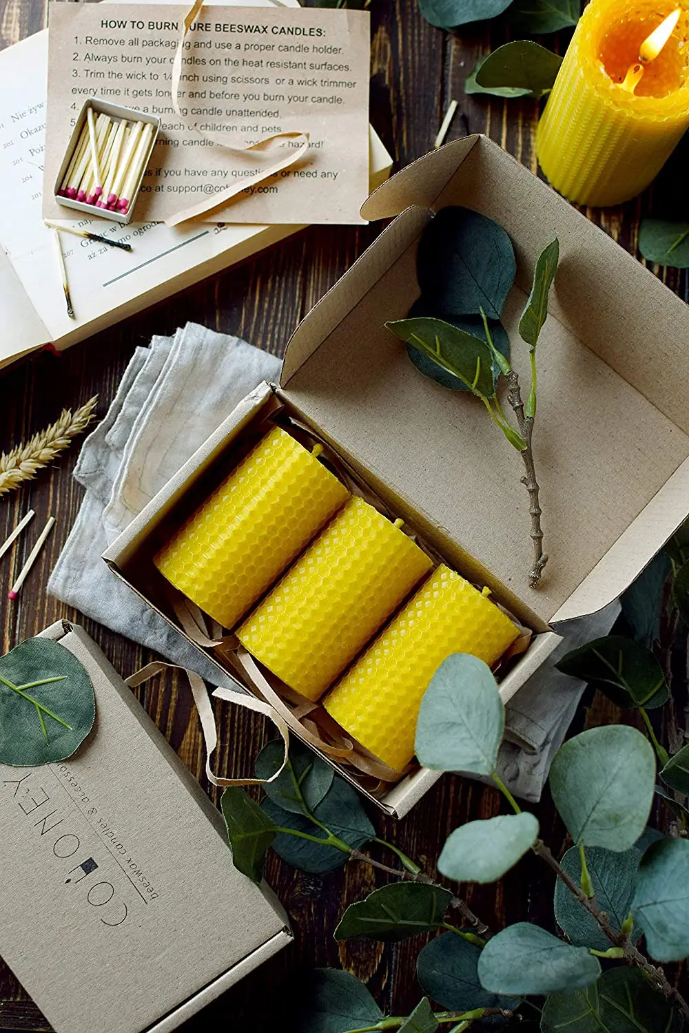 Home Decor Handmade Beeswax Candle 100% Pure and Natural Hand-Rolled Beeswax Pillar Candles