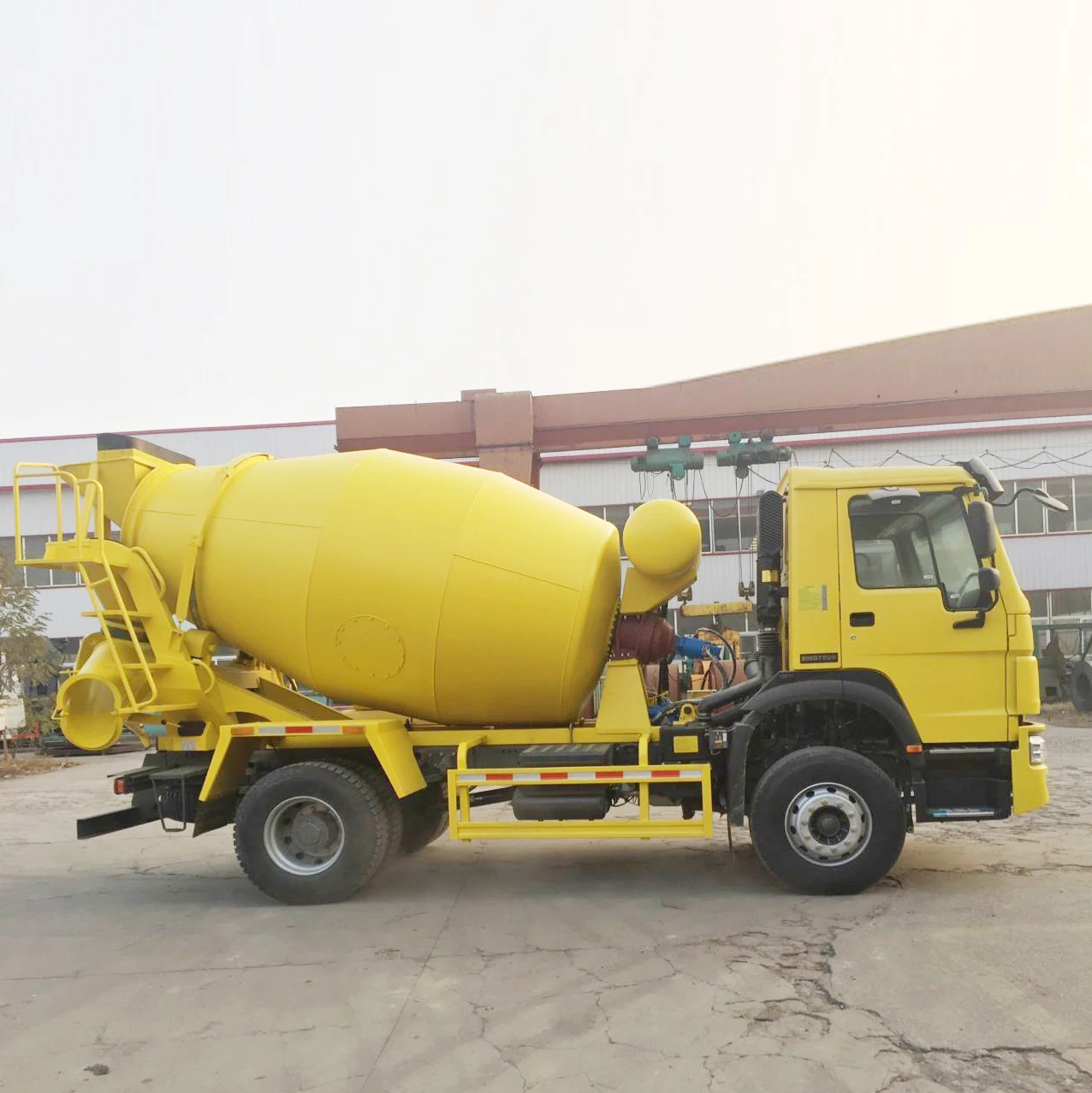 Mixer Truck 6 CBM Mobile Self Loading Concrete Mixer Truck Made In China