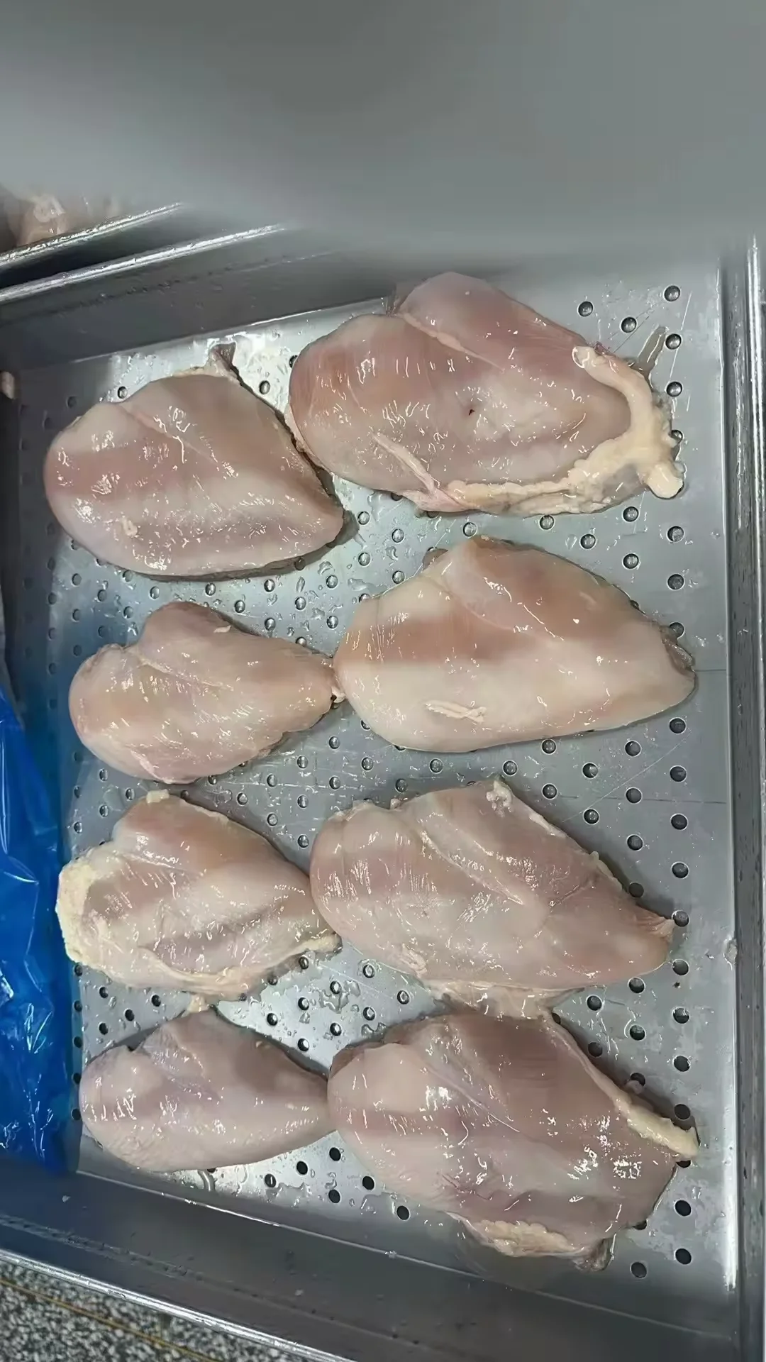 China Supplier Halal Low-Fat Boneless Skinless Frozen Chicken Breast