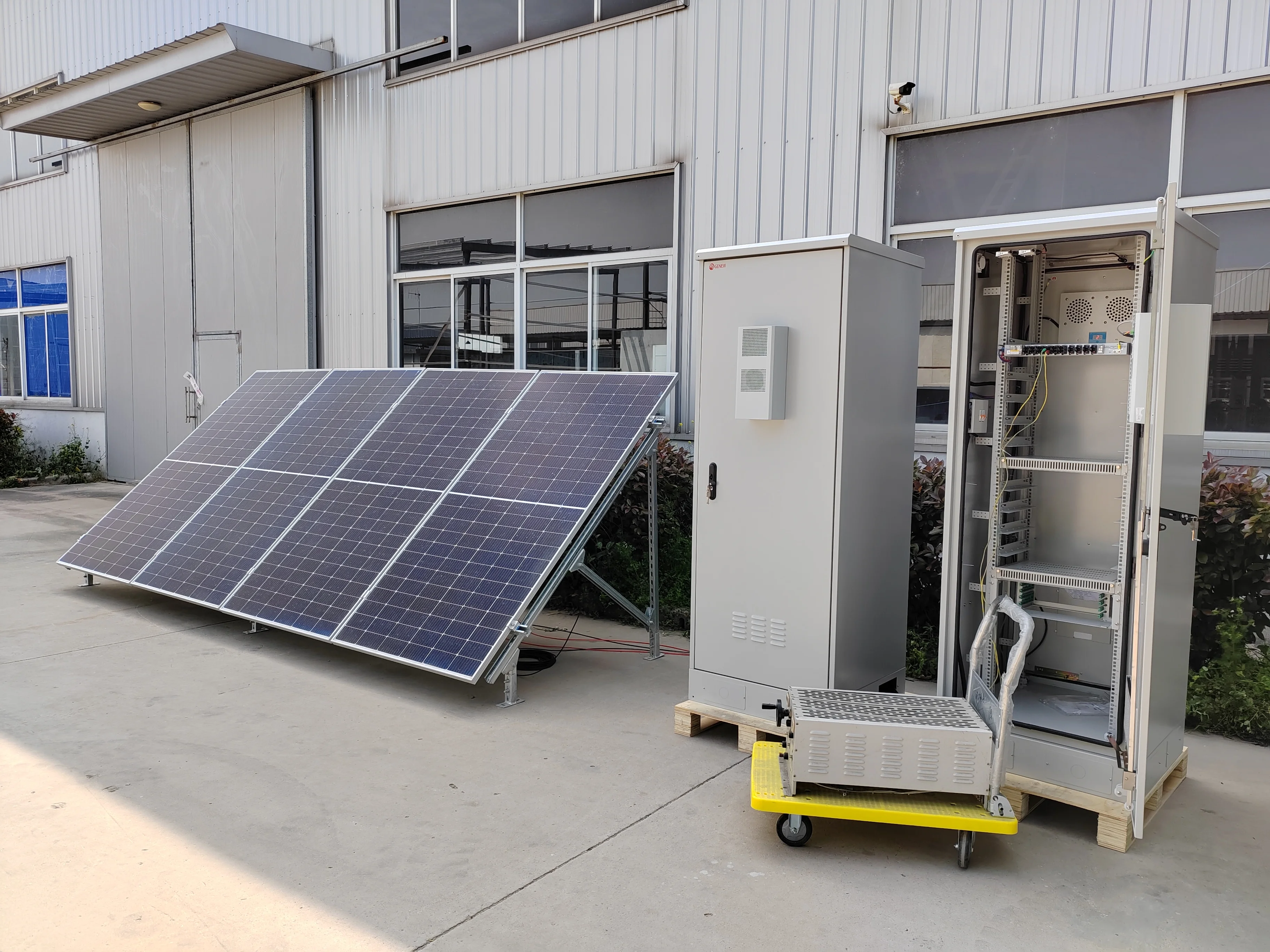 multiple solar and wind energy power 2kw wind turbine lithium ion battery storage cabinet