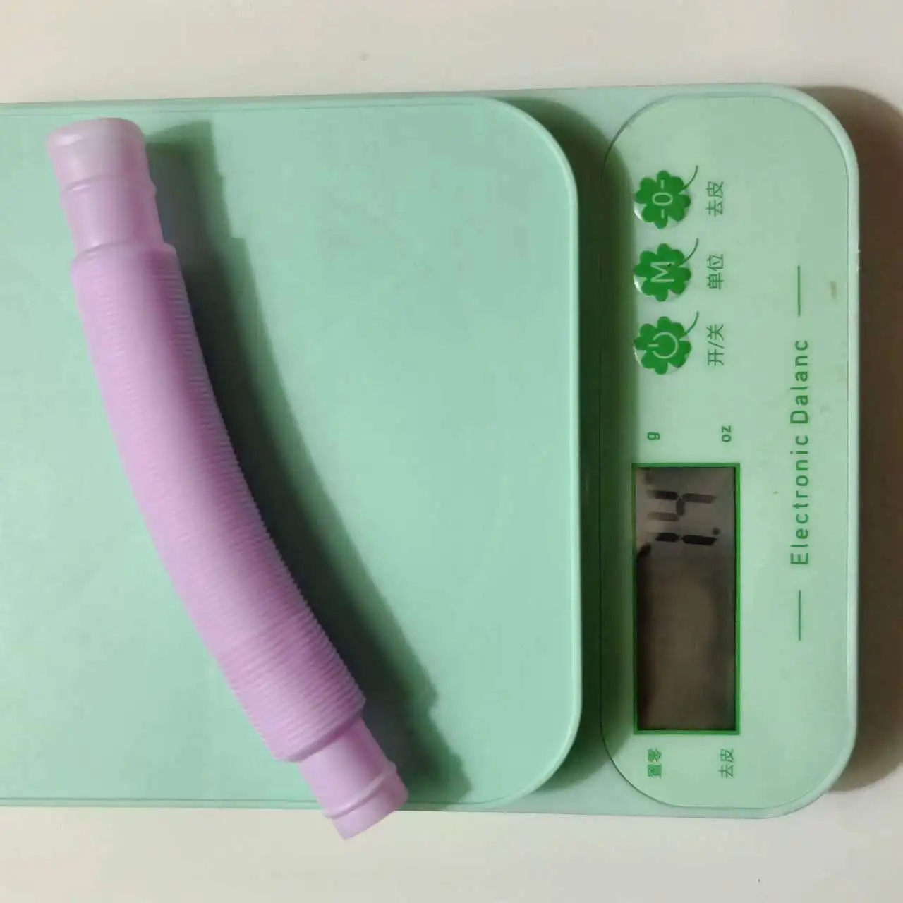 Fun Pull and Pop Tube Fidget Toy For Kids Stretch Bend Build And Connect Provide Tactile Auditory Sensory Play Colorful Hose