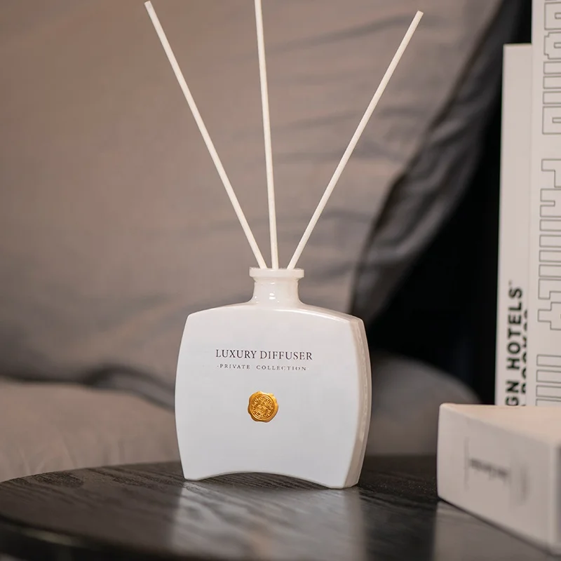 Luxury Black Home Fragrance Oil Reed Diffuser Candle Set for Man