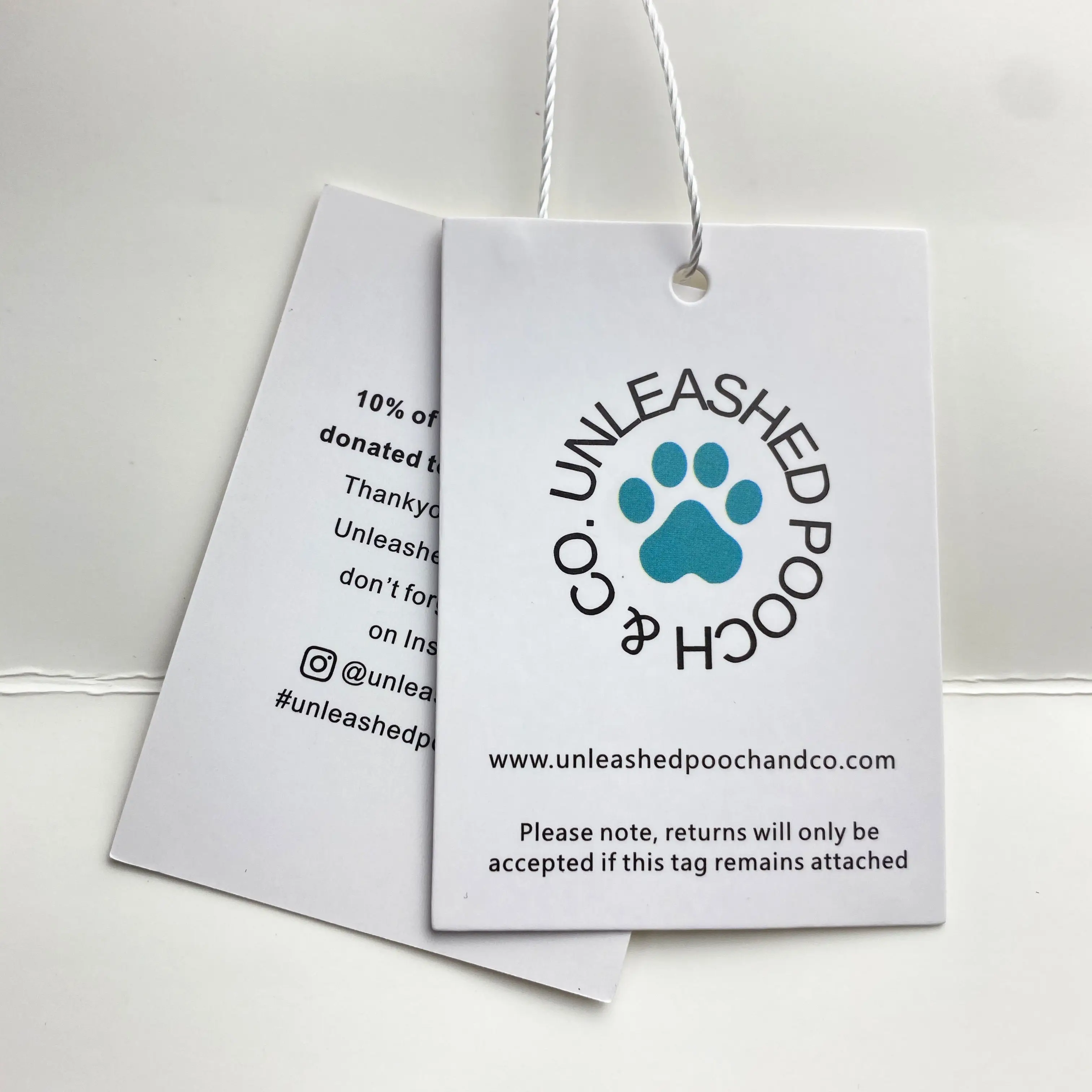 High Quality Etiqueta Colgante Garment Accessories Factory Custom Hang Tag Embossed Logo White Matte Paper Clothing Hang Tag