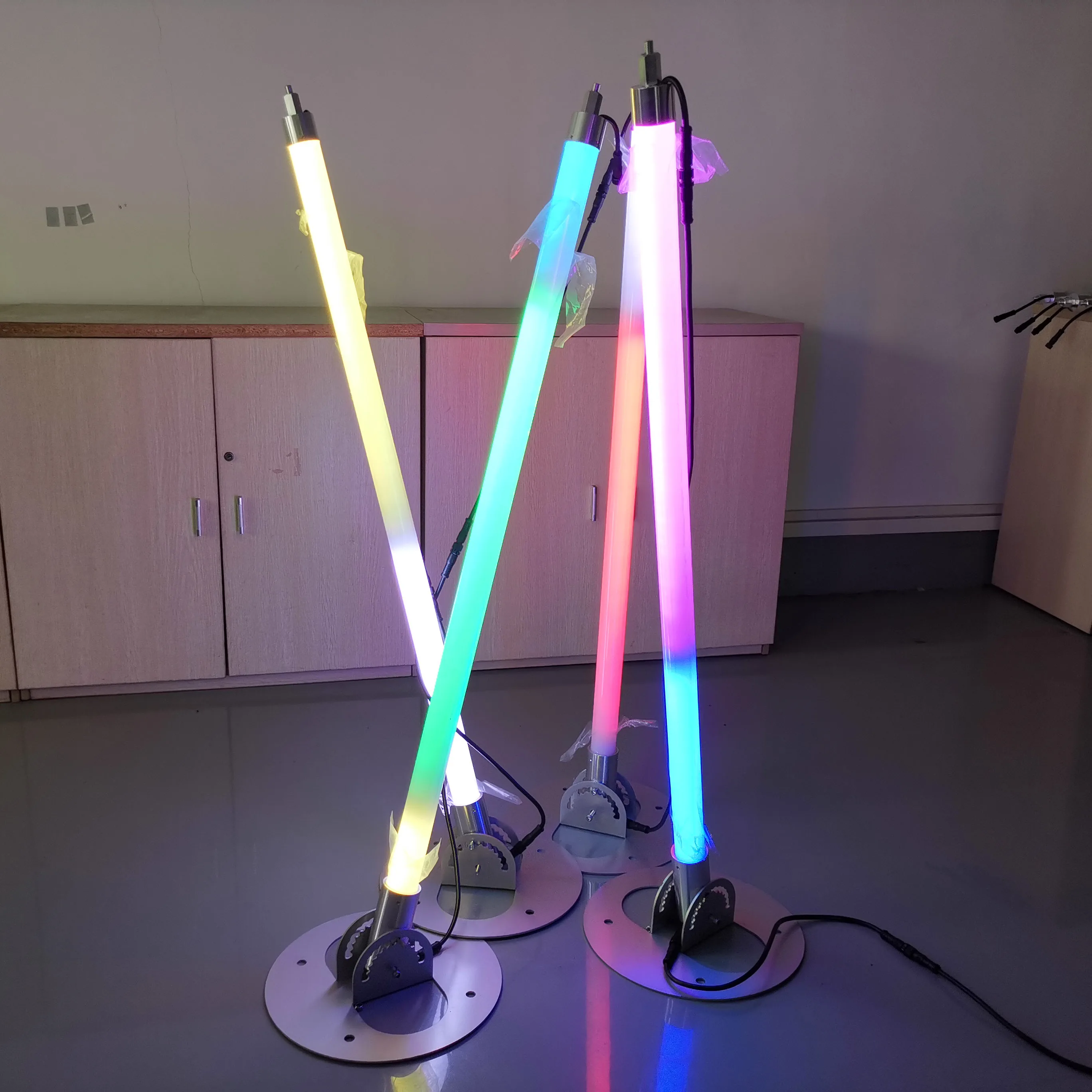 DMX 3D LED Tube Light with Madmapper for Club Stage Events