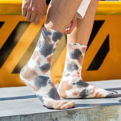 YL  Custom designer logo embroidery sport unisex socks cotton tie dye socks men