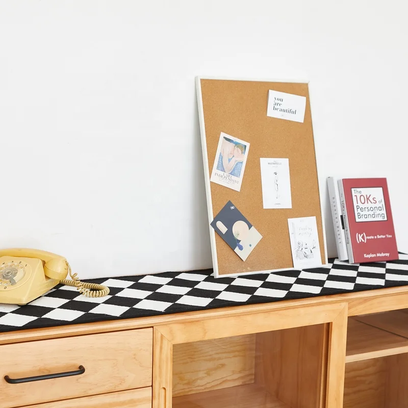 New arrival customized restaurant decor cotton woven black white jacquard high quality striped buffalo plaid table runner