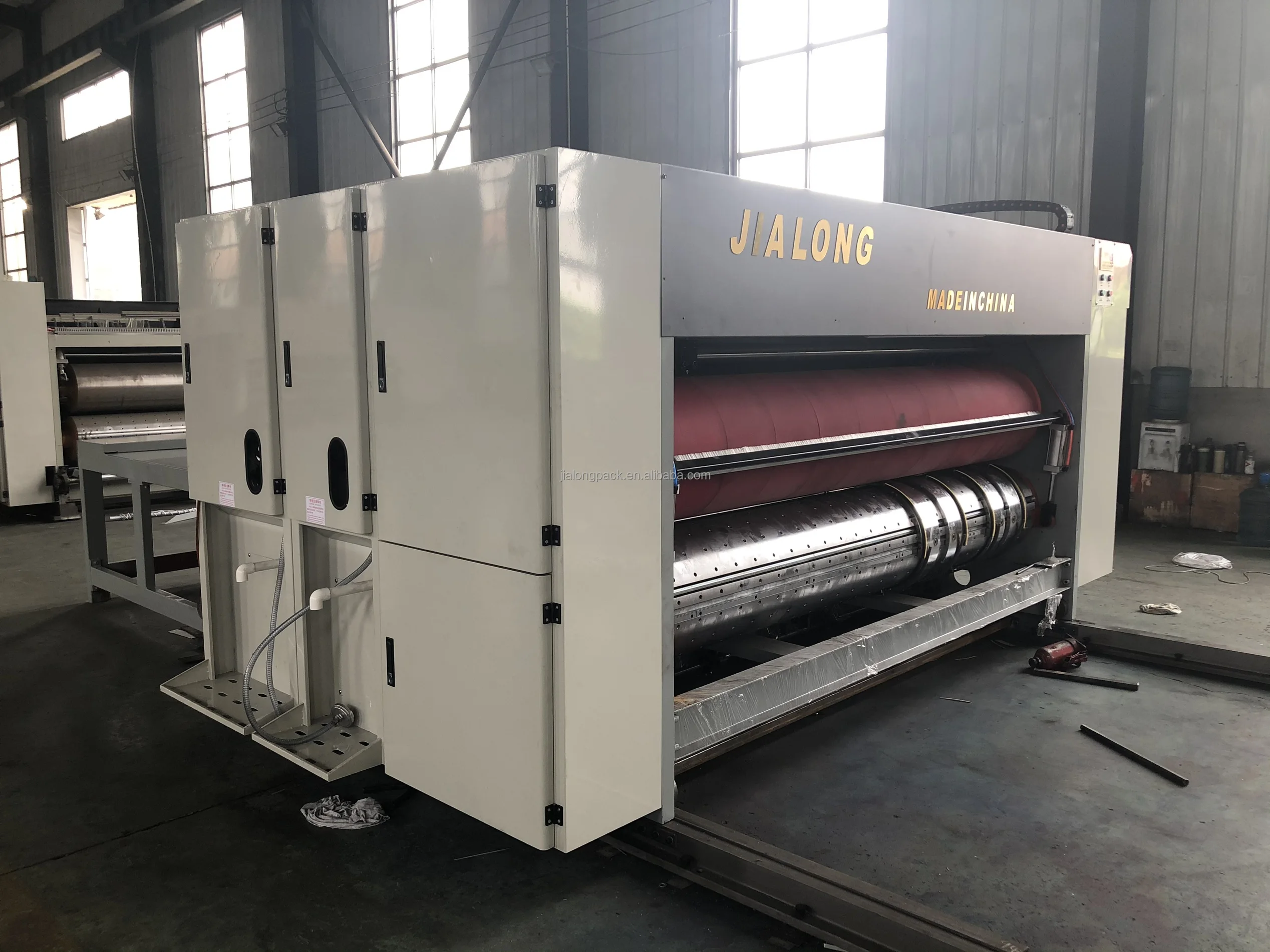Chain feeder type two colors Printing slotting die cutting machine