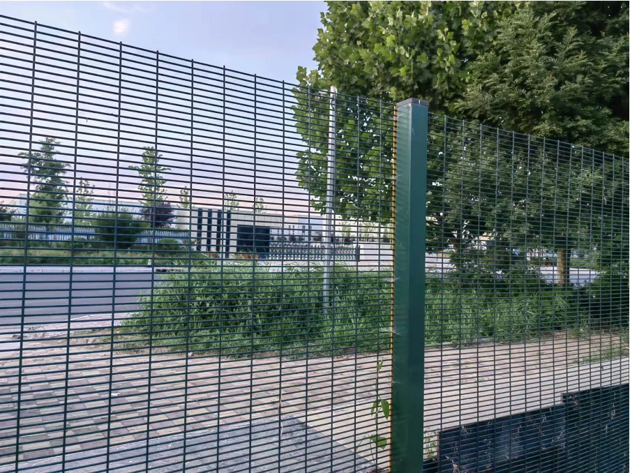 Good rust clearvu fence high security 358 anti climb wire mesh fence panels