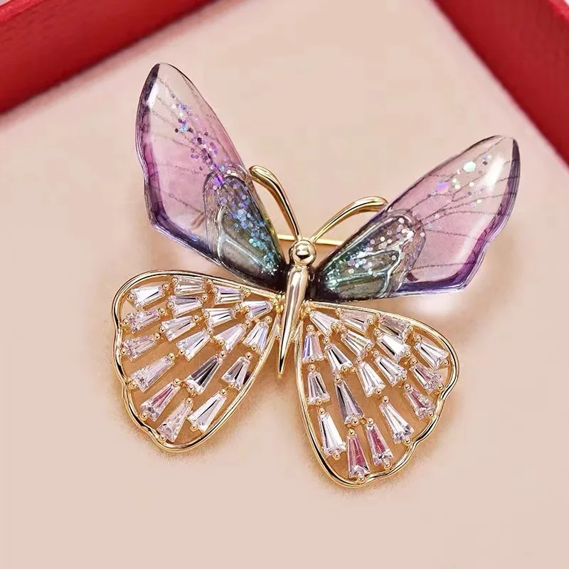 2024 NEW BOYI Fashion Transparent Wings Butterfly Broach Pins Cardigan Coat Suit Corsage Anti-slip Rhinestone Acrylic  Women