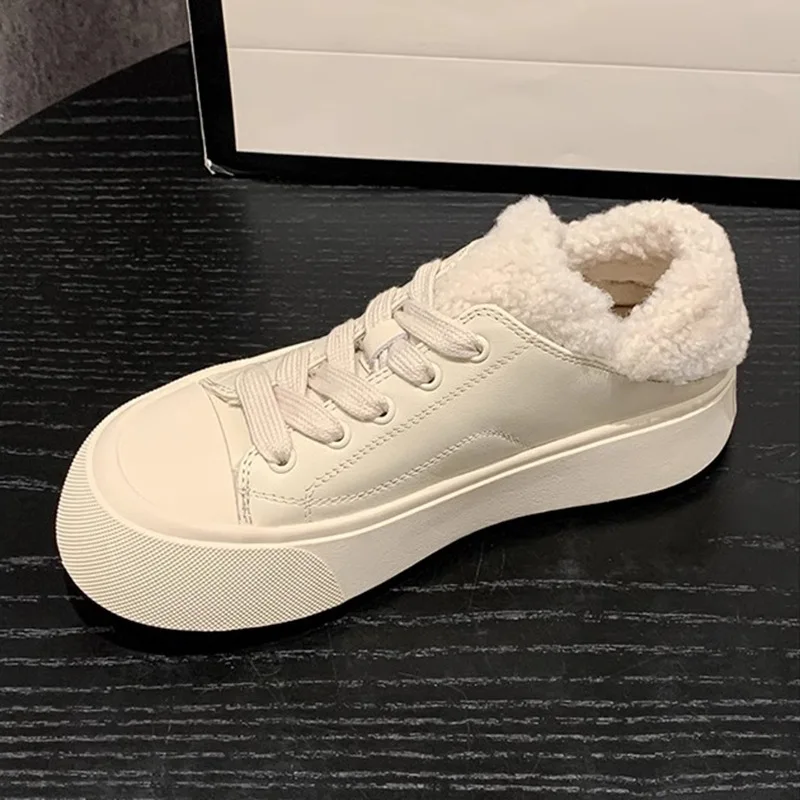 Autumn and winter new high-quality leather wool thick-soled versatile warm casual trendy shoes for 2024