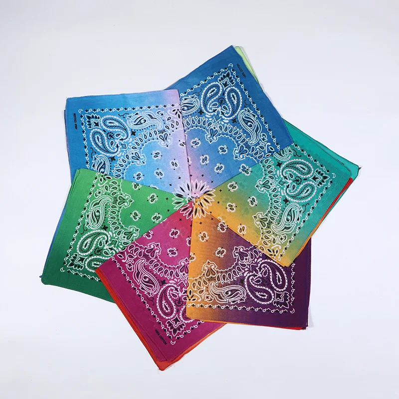 Wholesale Printed Customize Gradient Bandana Multifunction 100% Cotton Outdoor Sport Sunshade Square Bandanas Paisley Turban