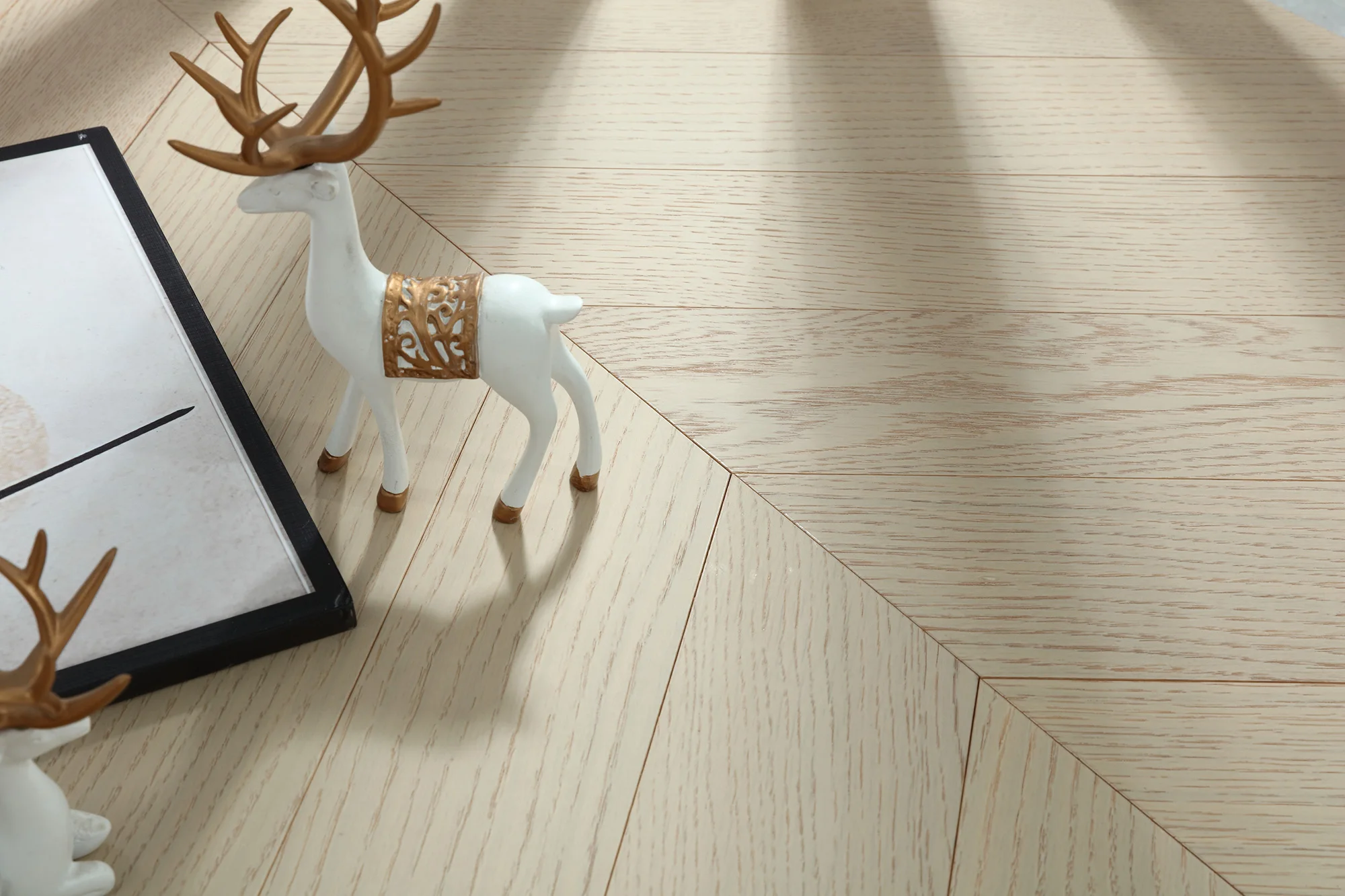 Good price natural engineered french oak floor herringbone/chevron oak wood parquet flooring