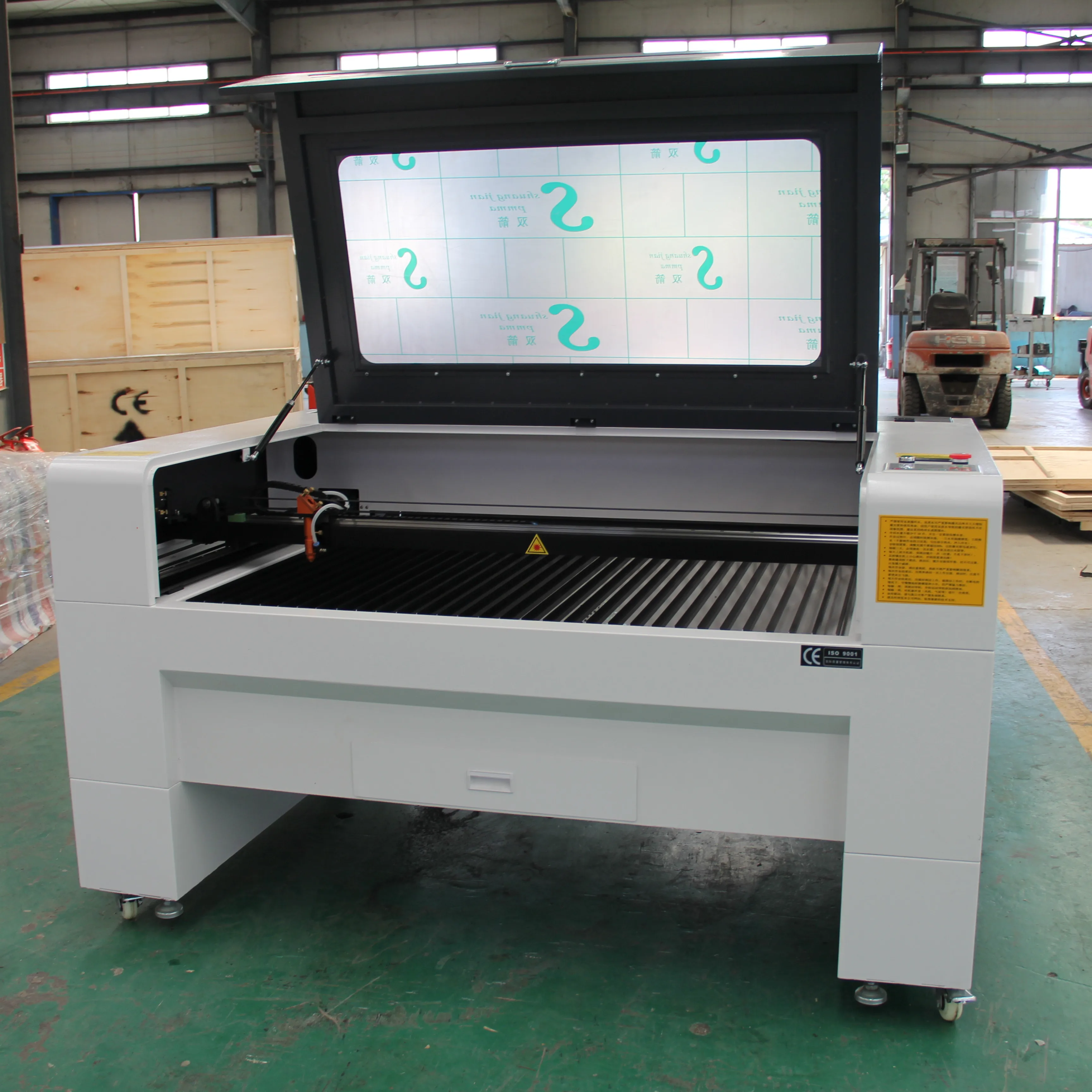 china metal second hand laser engraving machine color laser cutting engraving machine
