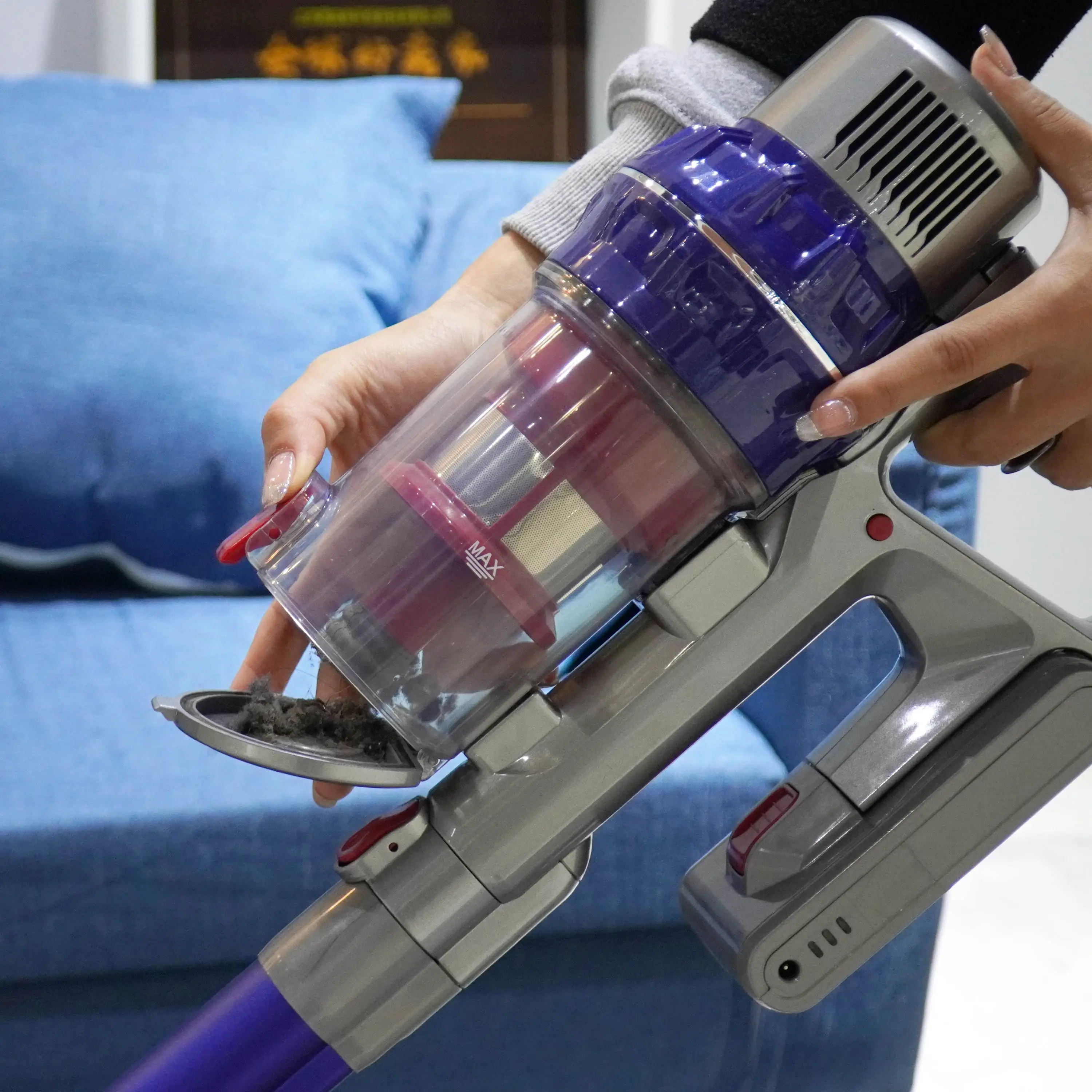 Foldable Tube Rechargeable Battery Handheld Vacuum Cleaner Brushless Motor 220V Professional Cordless 22kpa