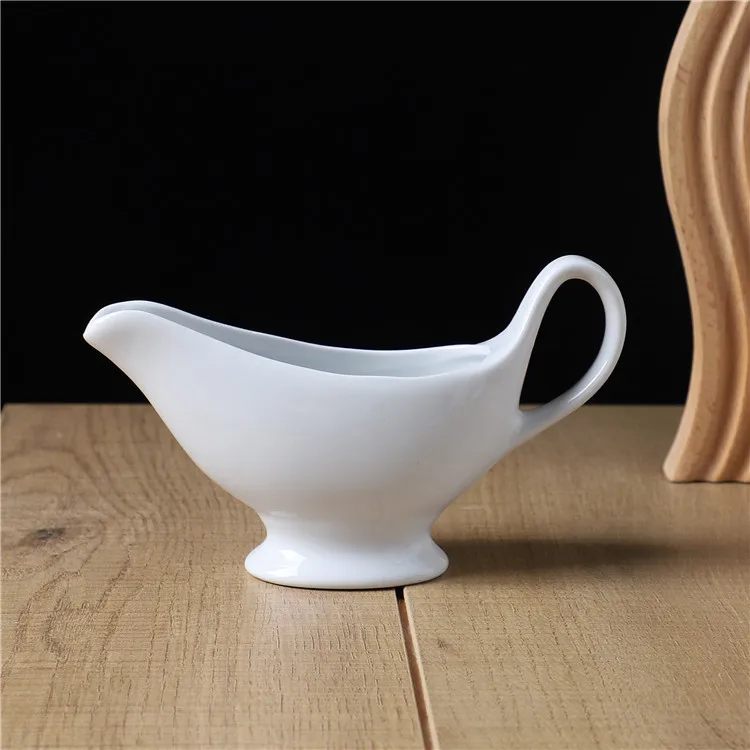
New product custom size home hotel used sauce ceramic gravy boat for western restaurant 