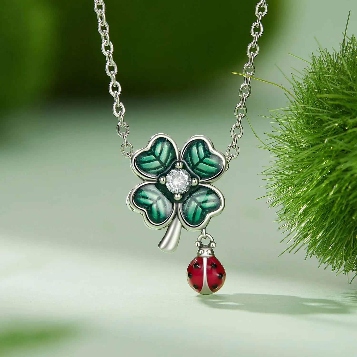 Hot selling s925 sterling silver ladybug DIY jewelry bead combination lucky clover series beads