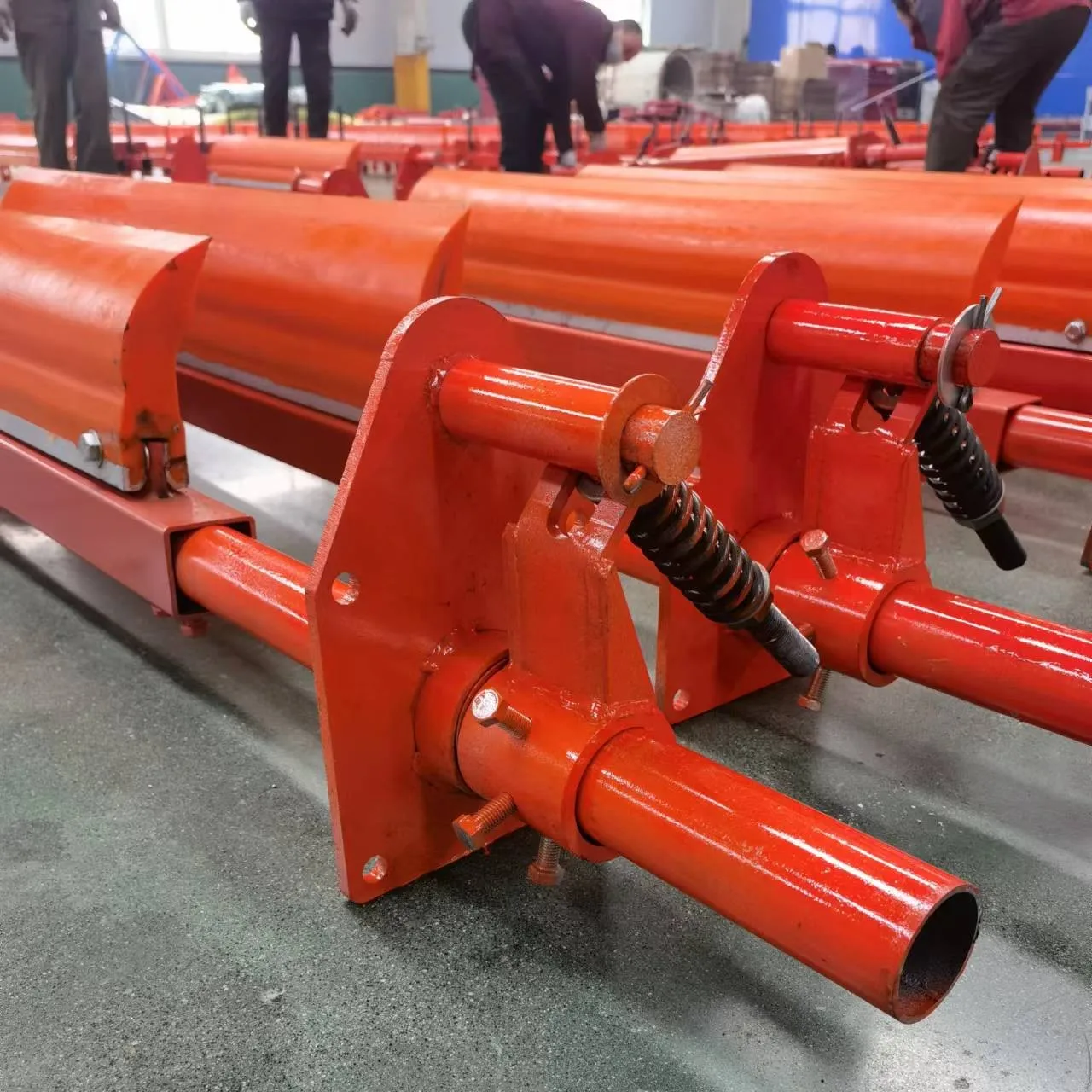 Durable  Polyurethane primary heavy light Conveyor Belt Sweeper For Mining Industrial