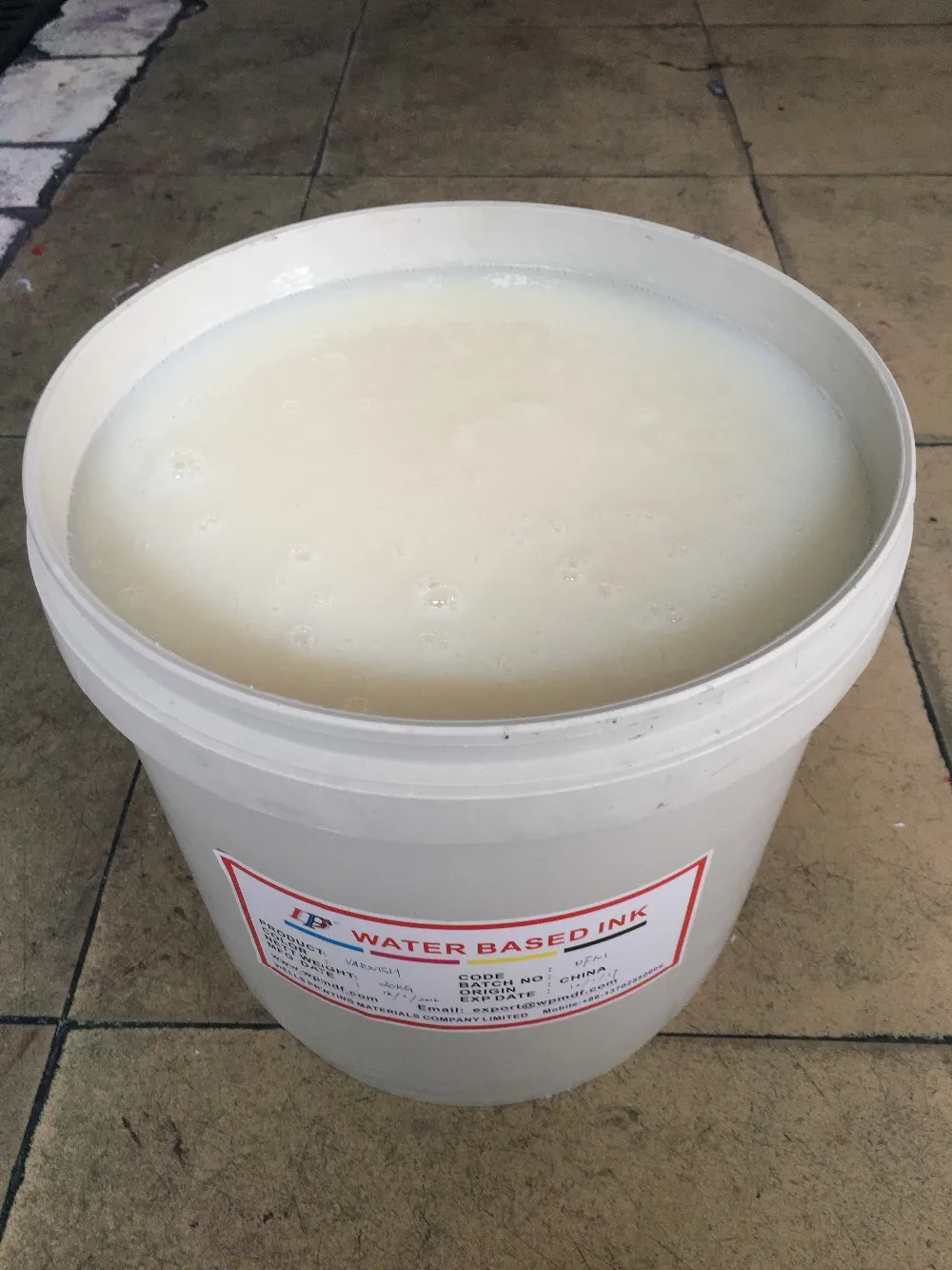 High Quality Water Based Acrylic Emulsion Varnish