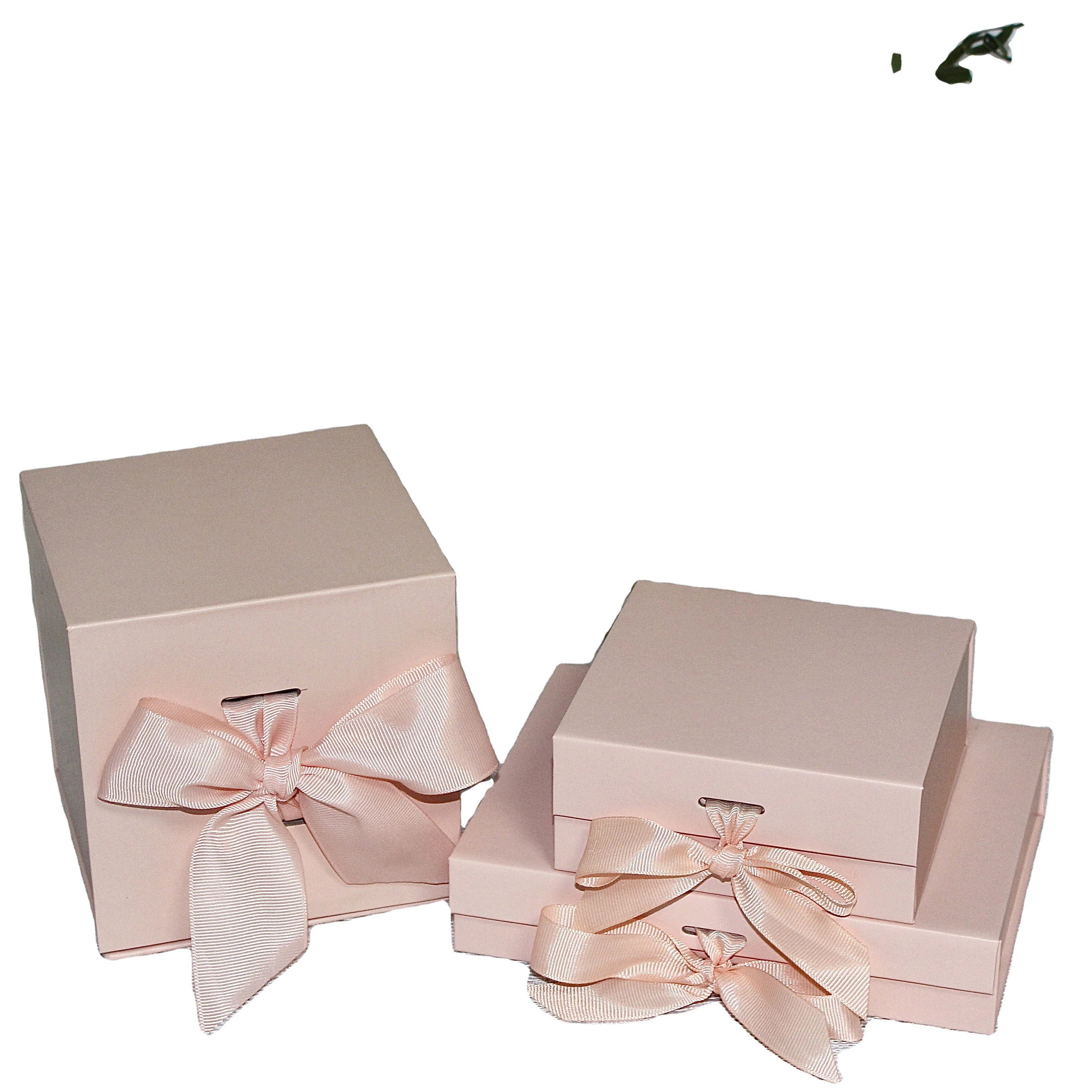 Factory price packaging cardboard gift  box Magnet Gift box with Ribbon Closure