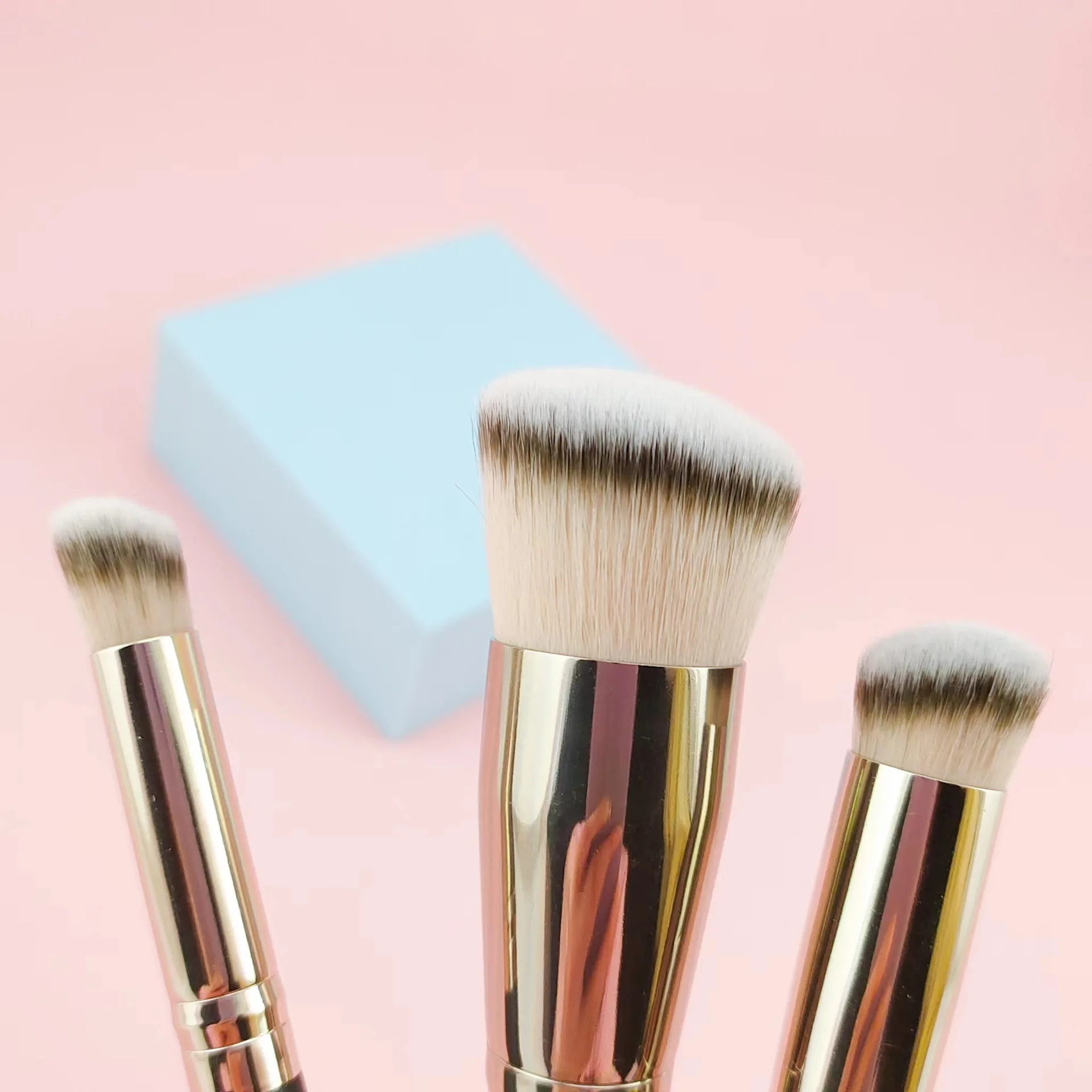 Hot Sale Foundation Single Makeup Brush Round Foundation Concealer Brush Custom Logo