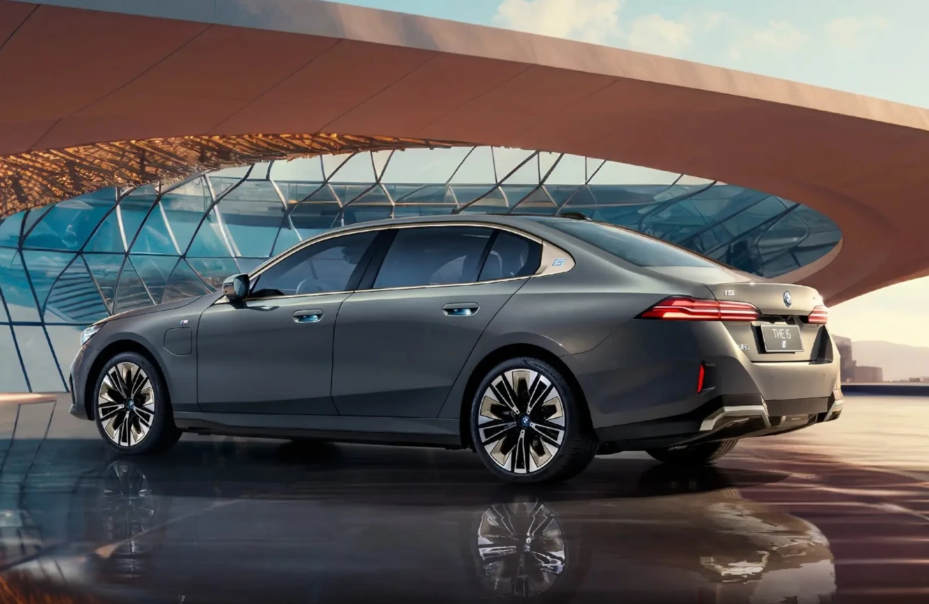 2024 B M W I5 Электрический роскошный спортивный автомобиль высокоскоростной 35 л Новый энергетический большой костюм известный