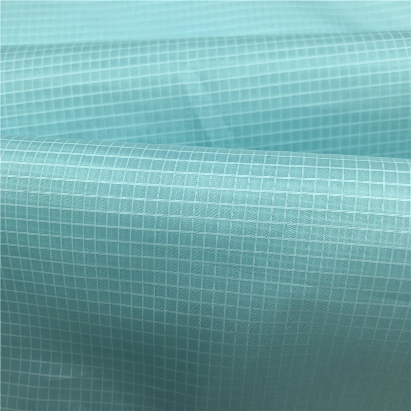 High quality 400T  0.25*0.28cm ripstop water resistant taffeta fabric for skin coat and light jacket