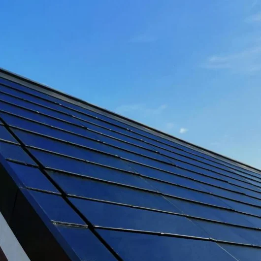 Solar roof tile 75W 90W CIGS thin film photovoltaic power generates energy system glass shingle panel BIPV solar roof tiles