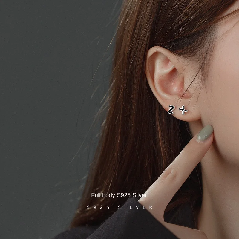 Fashion Jewelry S925 Sterling Silver 26 Initial Alphabet Black Drop glue Stud Earring Simple New Trend Cultivation Holes Earring
