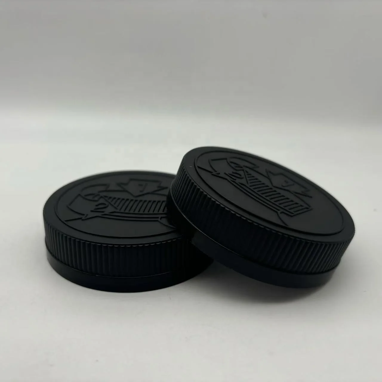 High Quality   62mm  Various  Colors  Plastic  Press And  Twist  Cap  For Plastic Bottle  Packed With  Food  To  Use