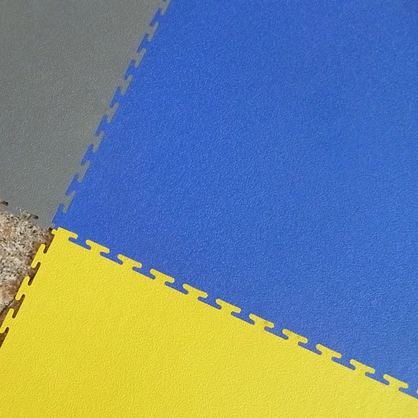 Leather Surface Garage Vinyl Flooring Interior Multi Usage Plastic PVC Interlocking Workshop Floor Tile For Gym 65OP