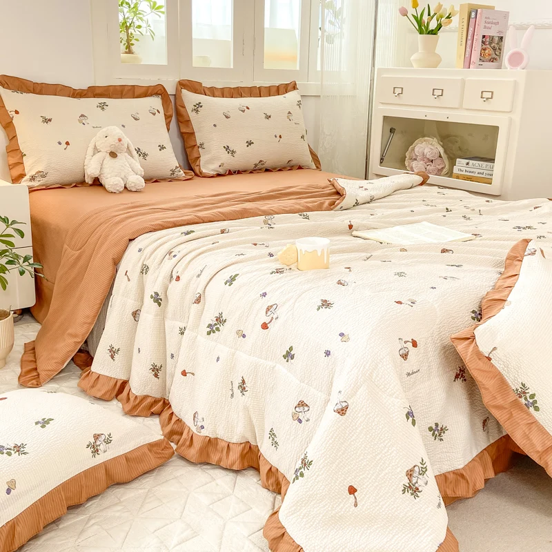 Grade A soft microfiber custom digital printed floral quilt 100% cotton quilting fabric set king size