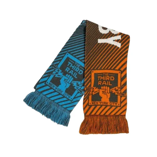 Hot Selling Jacquard Pattern Sports Team Football Scarf Knitted Craft Wholesale Winter Warm Comfortable Custom Scarf With Logo