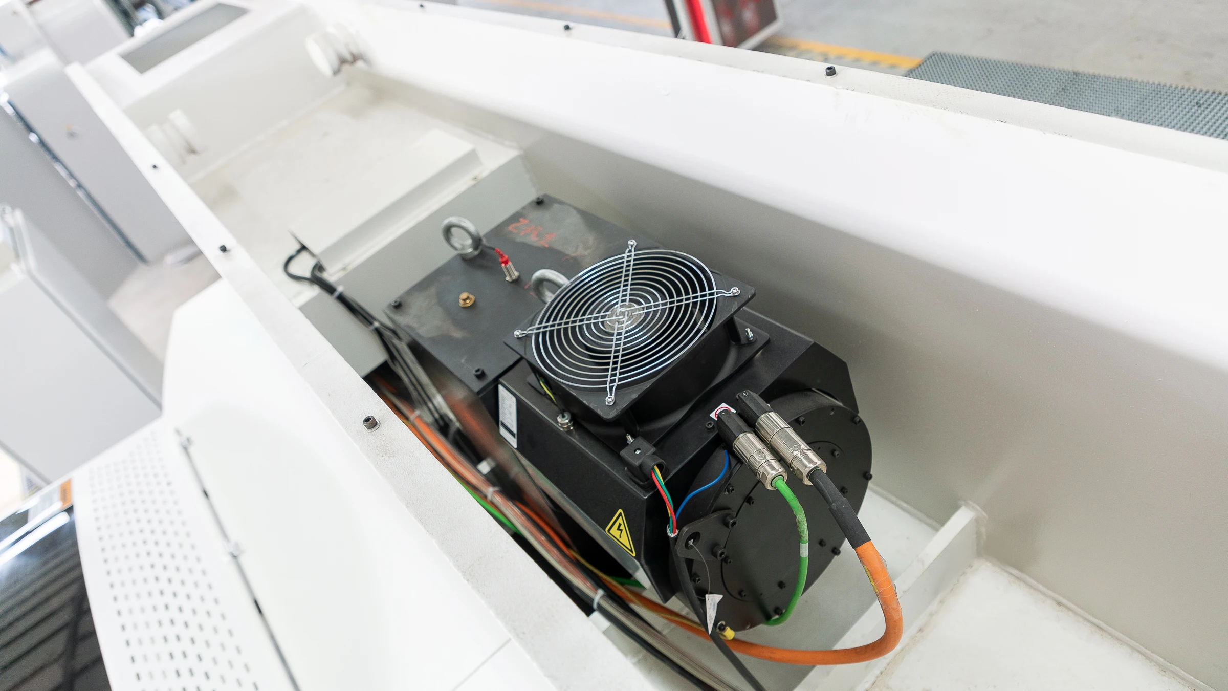 ACCURL  High Quality CNC Turret Punching Machine Servo punch MAX-SF-50T