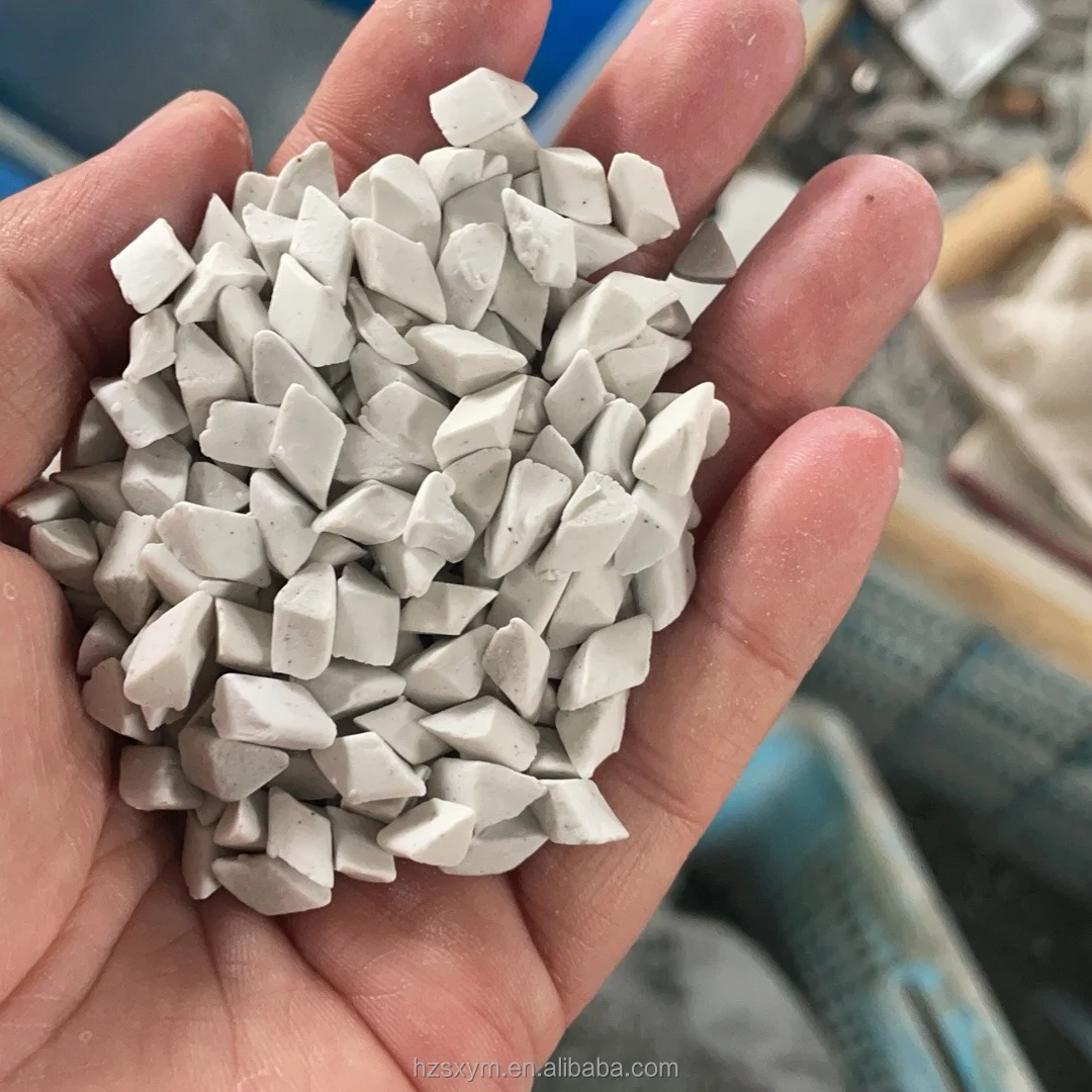 Shengxiang Metal Vibratory Finishing Media High Alumina Porcelain Ball Silicon Carbide Deburring Polishing Ceramic 1-Year