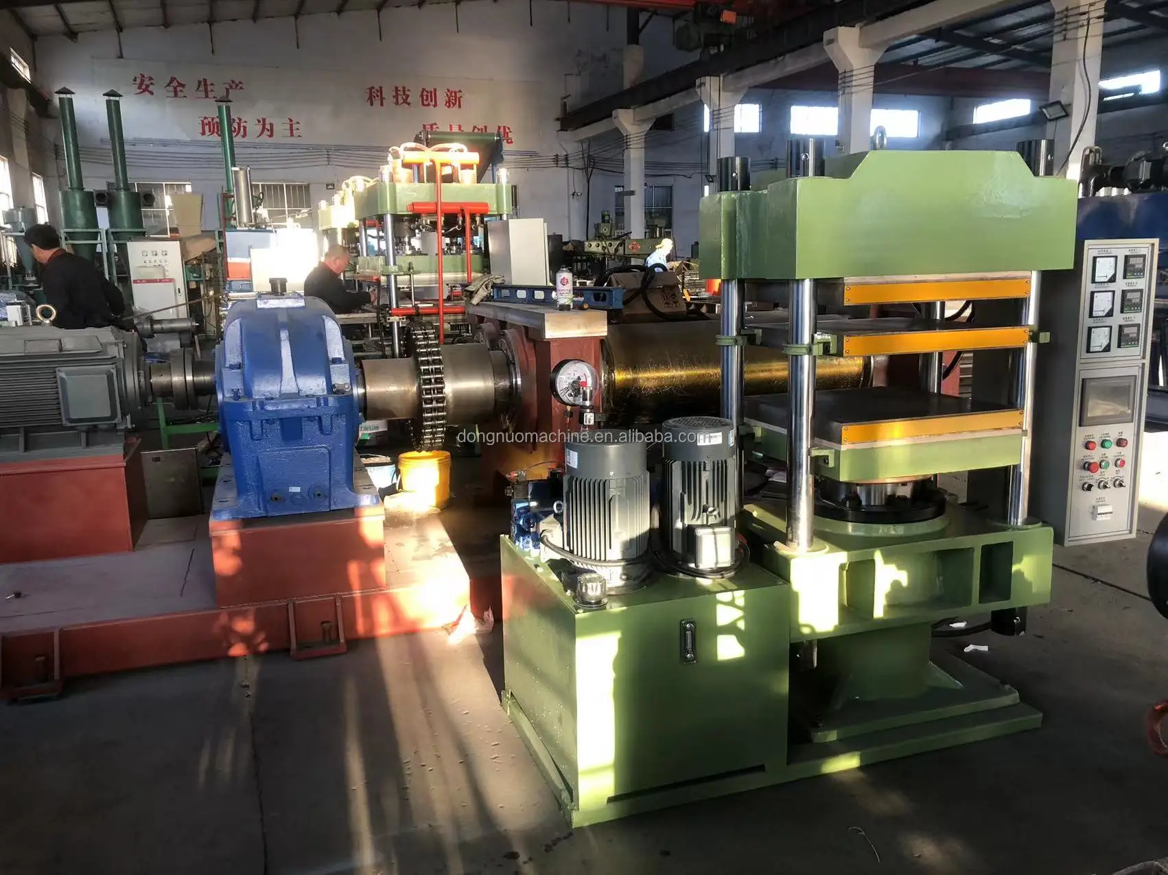 Rubber Plate Mat Hydraulic Vacuum Pneumatic Vulcanization Machine Price Silicone O Ring Heating Vulcanizing Press Machine