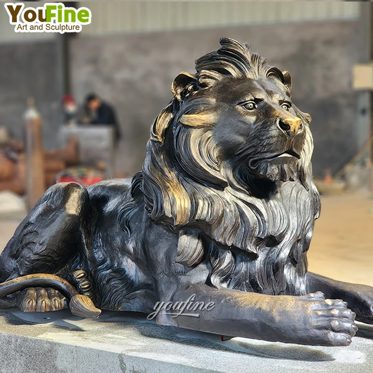 Hot Sale Life Size Outdoor Outdoor Garden Statue Bronze Lion Sculpture\t