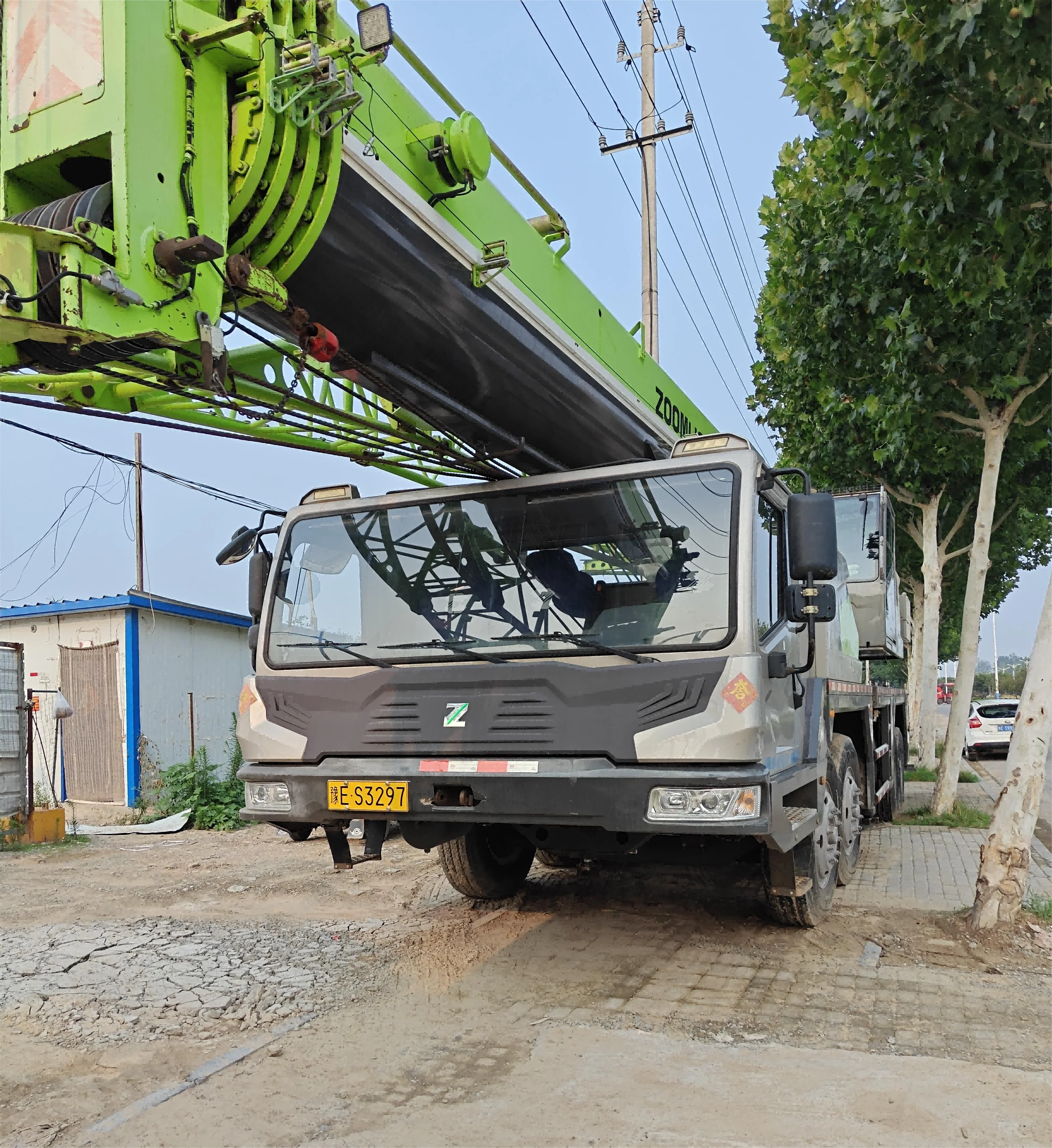 2021-2023 Cheap original color zoomlion 25ton used truck crane 25tons cranes for sale